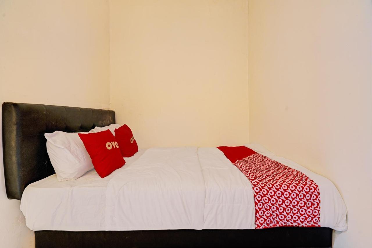 Oyo 93239 Arimbi 2 Hotel Бандунг Екстериор снимка