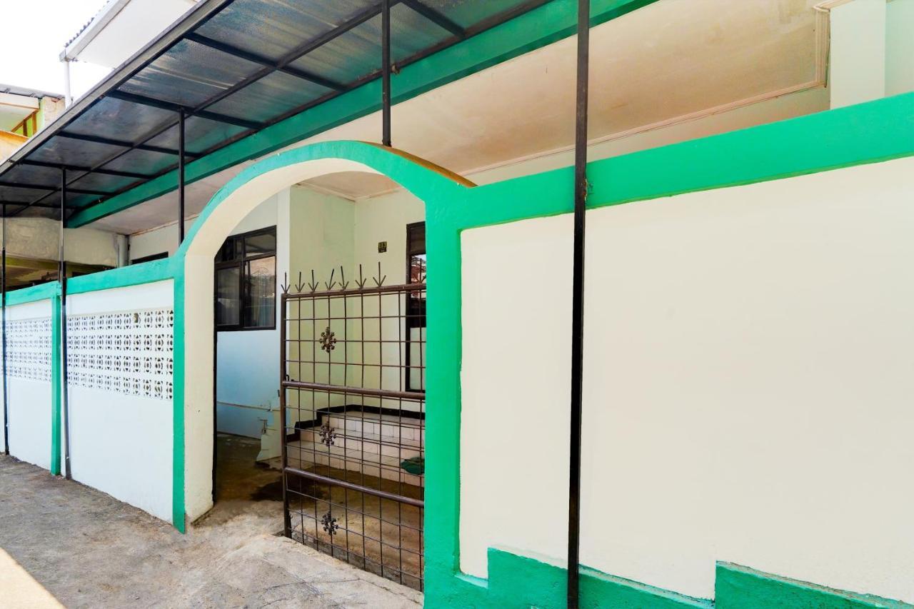 Oyo 93239 Arimbi 2 Hotel Бандунг Екстериор снимка