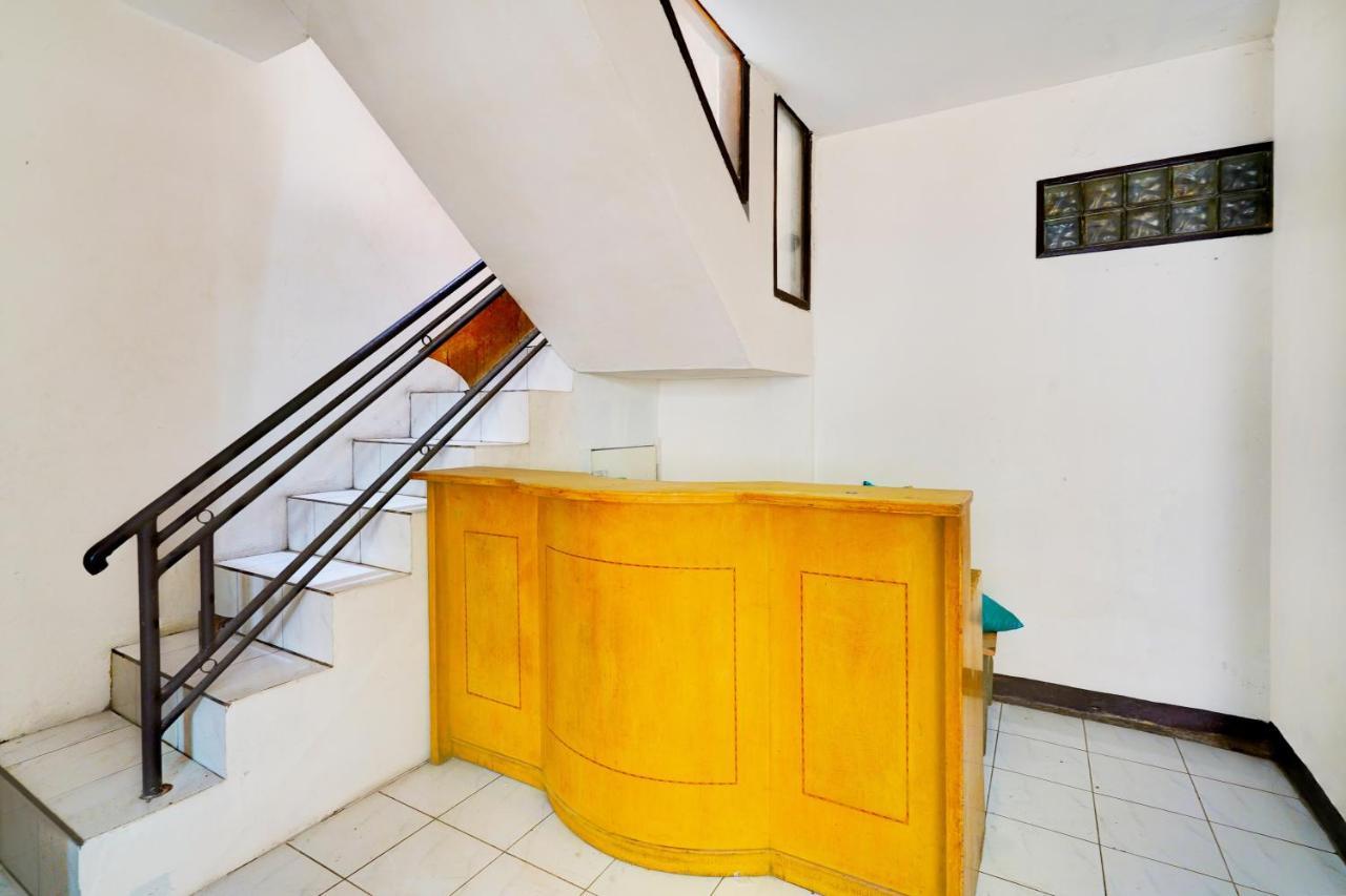 Oyo 93239 Arimbi 2 Hotel Бандунг Екстериор снимка