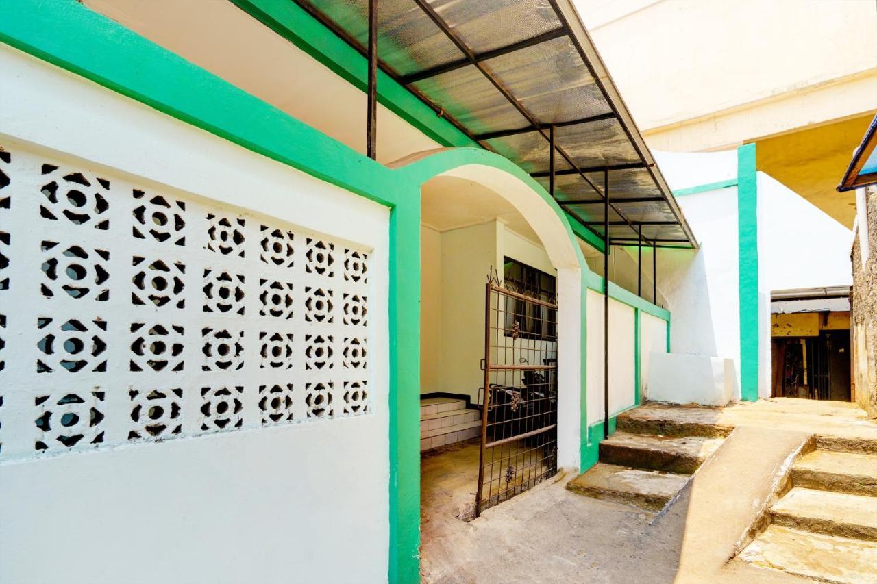 Oyo 93239 Arimbi 2 Hotel Бандунг Екстериор снимка