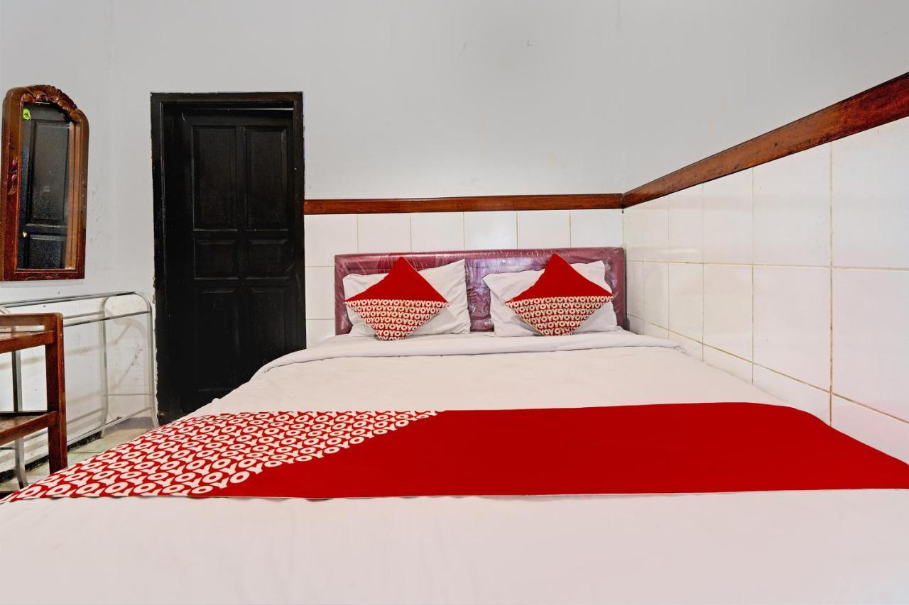Oyo 93239 Arimbi 2 Hotel Бандунг Екстериор снимка