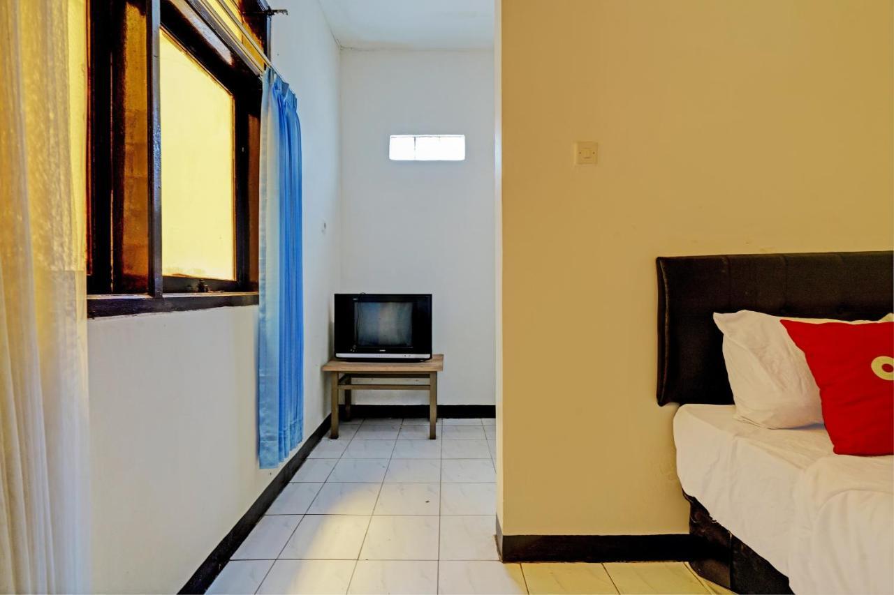Oyo 93239 Arimbi 2 Hotel Бандунг Екстериор снимка